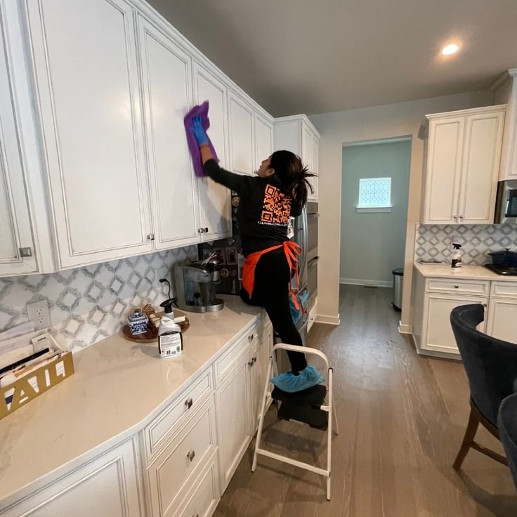 Cleaner Job in Canada