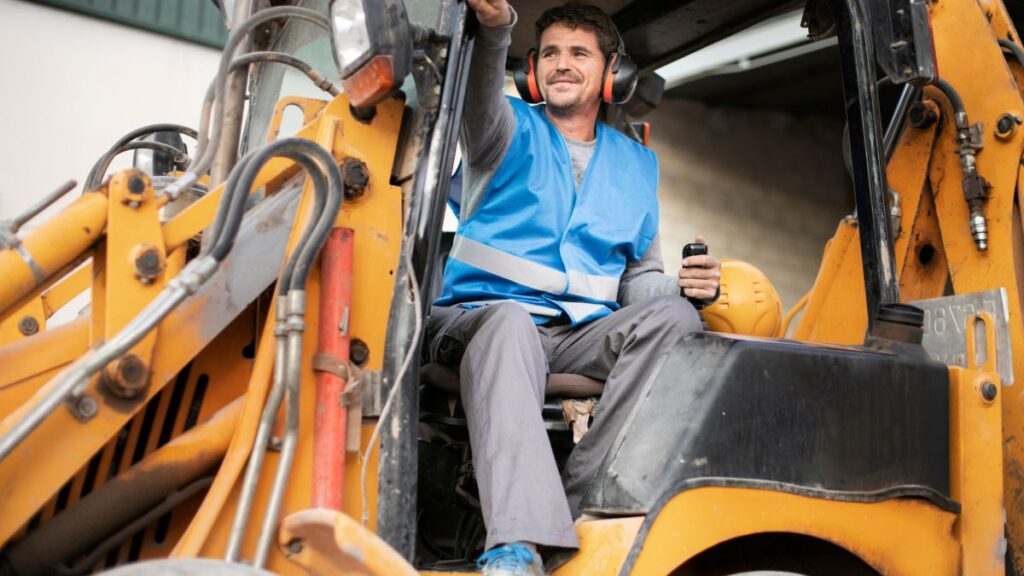 Heavy equipment and excavator jobs in Canada